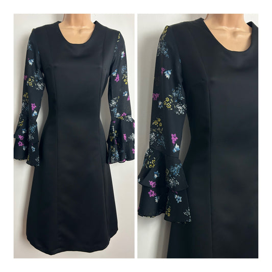 Vintage 1970s MOTTI Size 10 Black Floral Print Long Sleeve Flared Cuff Shift Dress