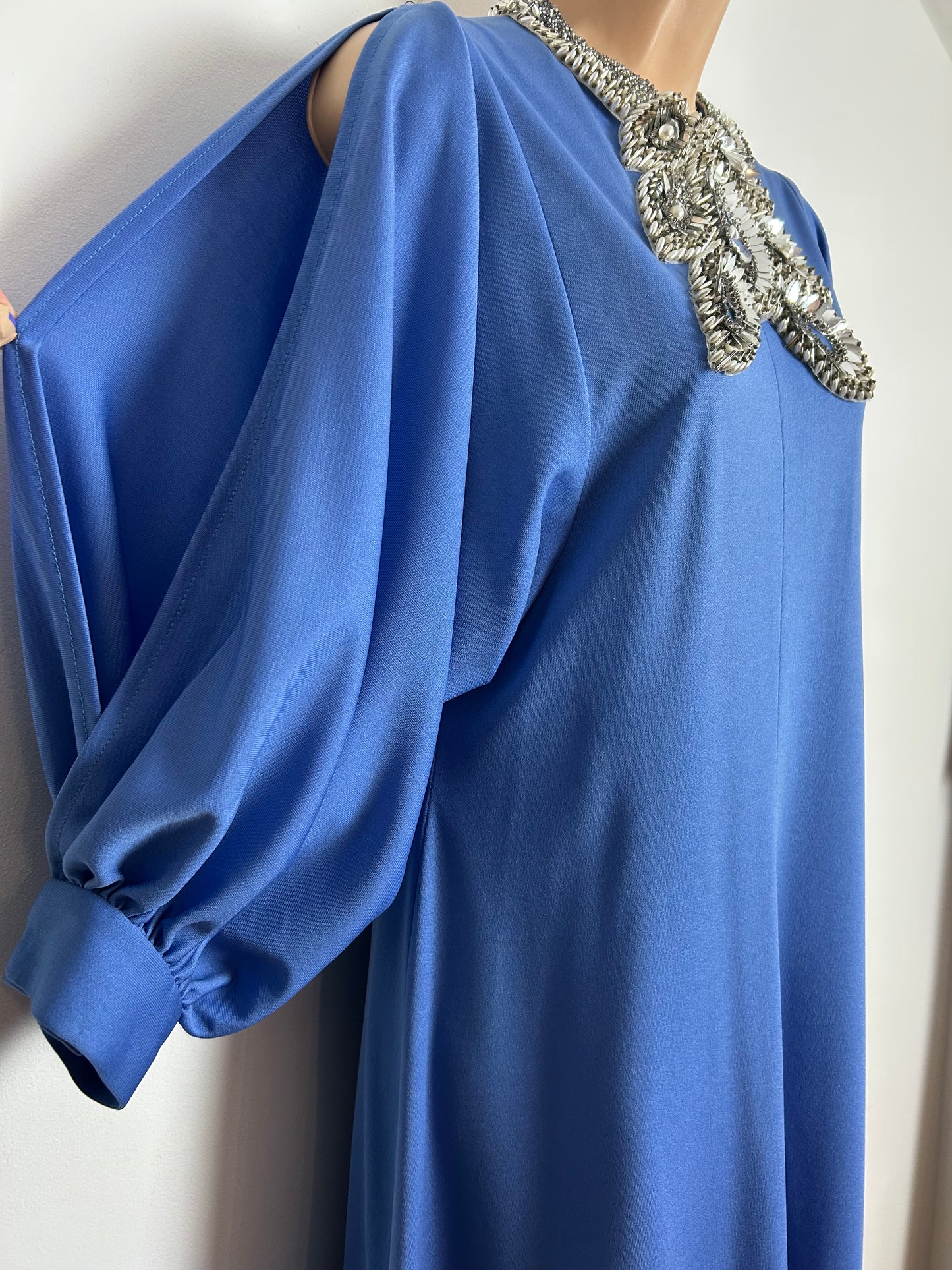 Vintage Early 1970s LESHGOLD Size 8-10 Powder Blue Silver Bead & Sequin Applique Split Sleeve Occasion Evening Maxi Dress