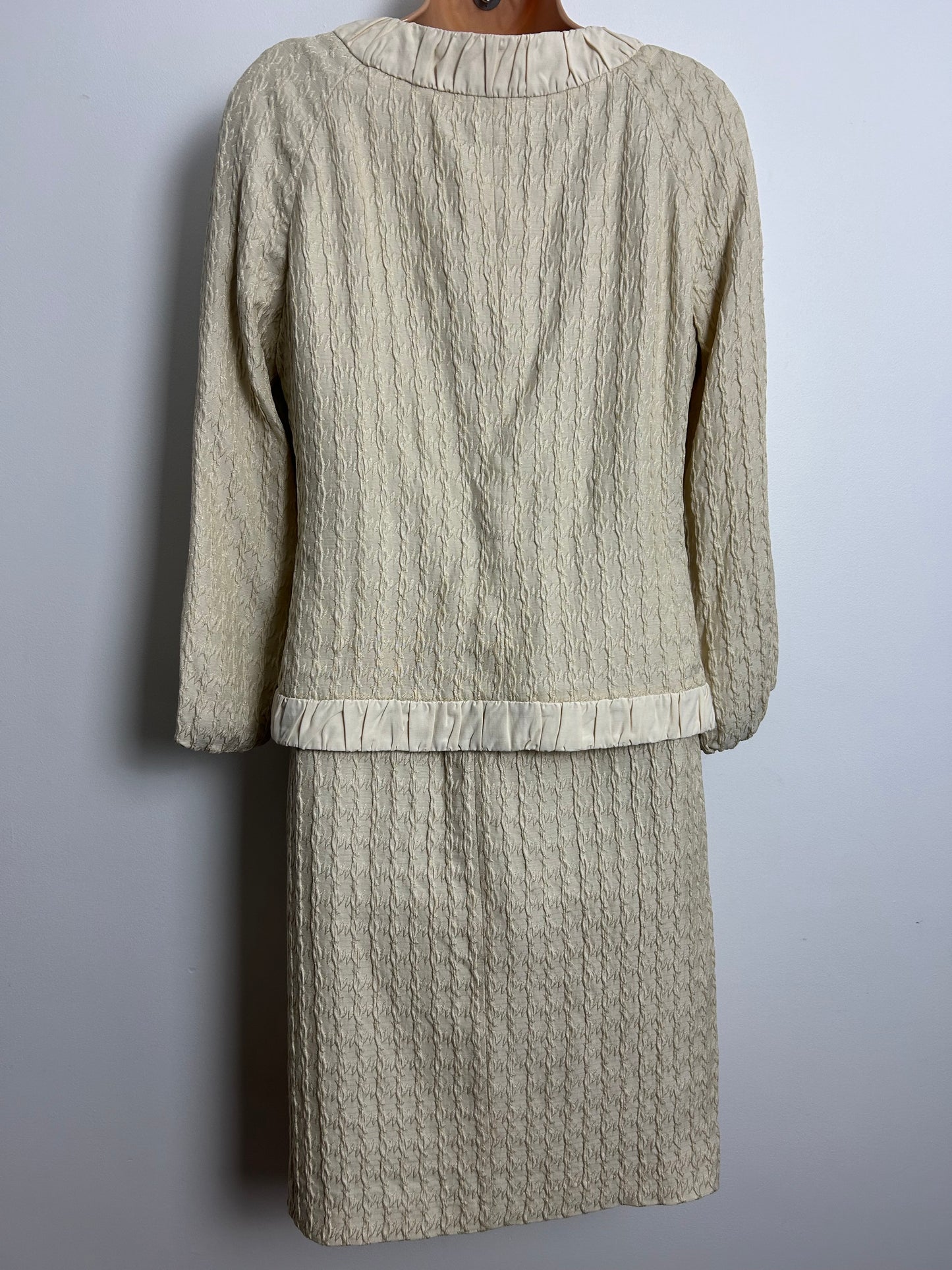 Vintage 1990s MOSCHINO CHEAP & CHIC Size 10 Cream Crinkle 60s Style Dress & Jacket Suit
