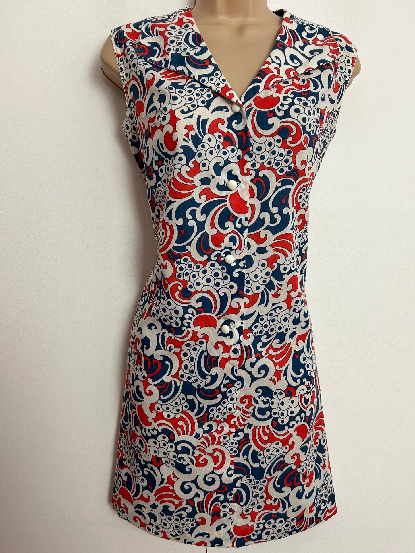 Vintage 1960s JC STYLE UK Size 10-12 Cute Blue White & Red Abstract Print Lightweight Cotton Mini Mod Dress