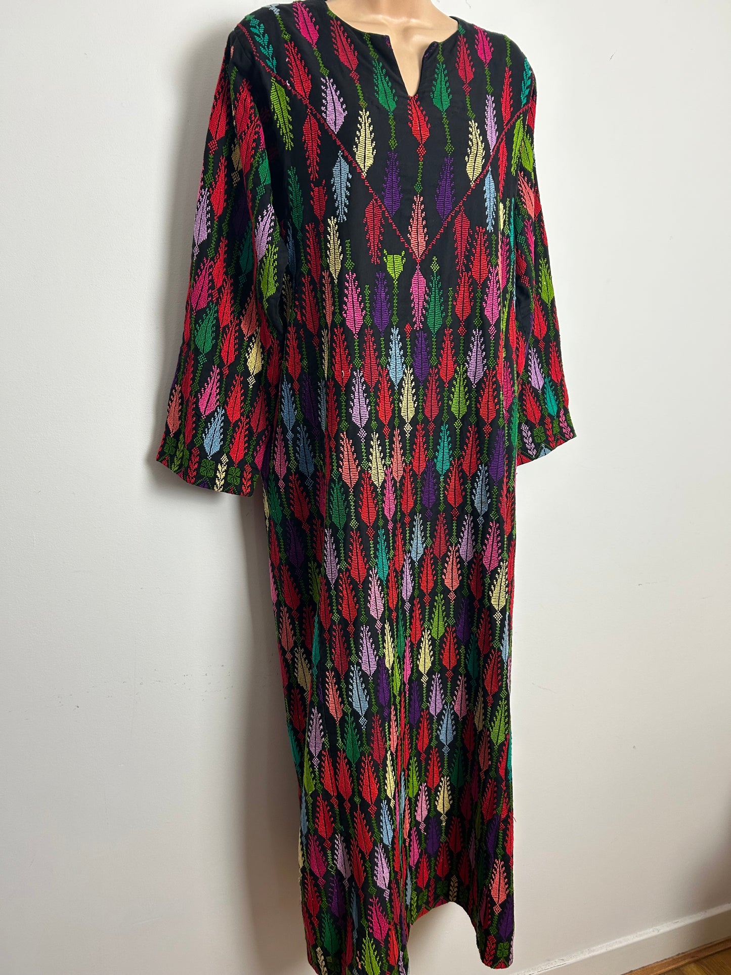 Vintage Up To Size 14 Black Red Blue Green & Yellow Cross Stitch Embroidered Long Sleeve Kaftan