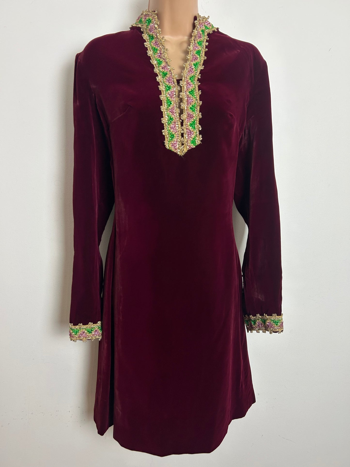 Vintage 1960s Size 10-12 Maroon Velvet & Gold Green & Pink Braid Trim Xmas Shift Dress