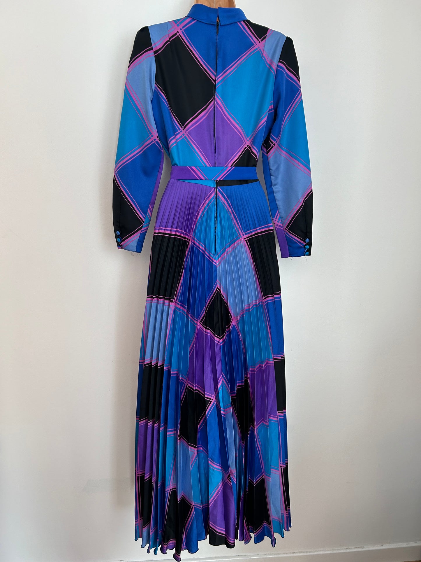 Vintage 1970s UK Size 8 Blue Purple & Pink Check Print Long Sleeve Belted Pleated Maxi Dress