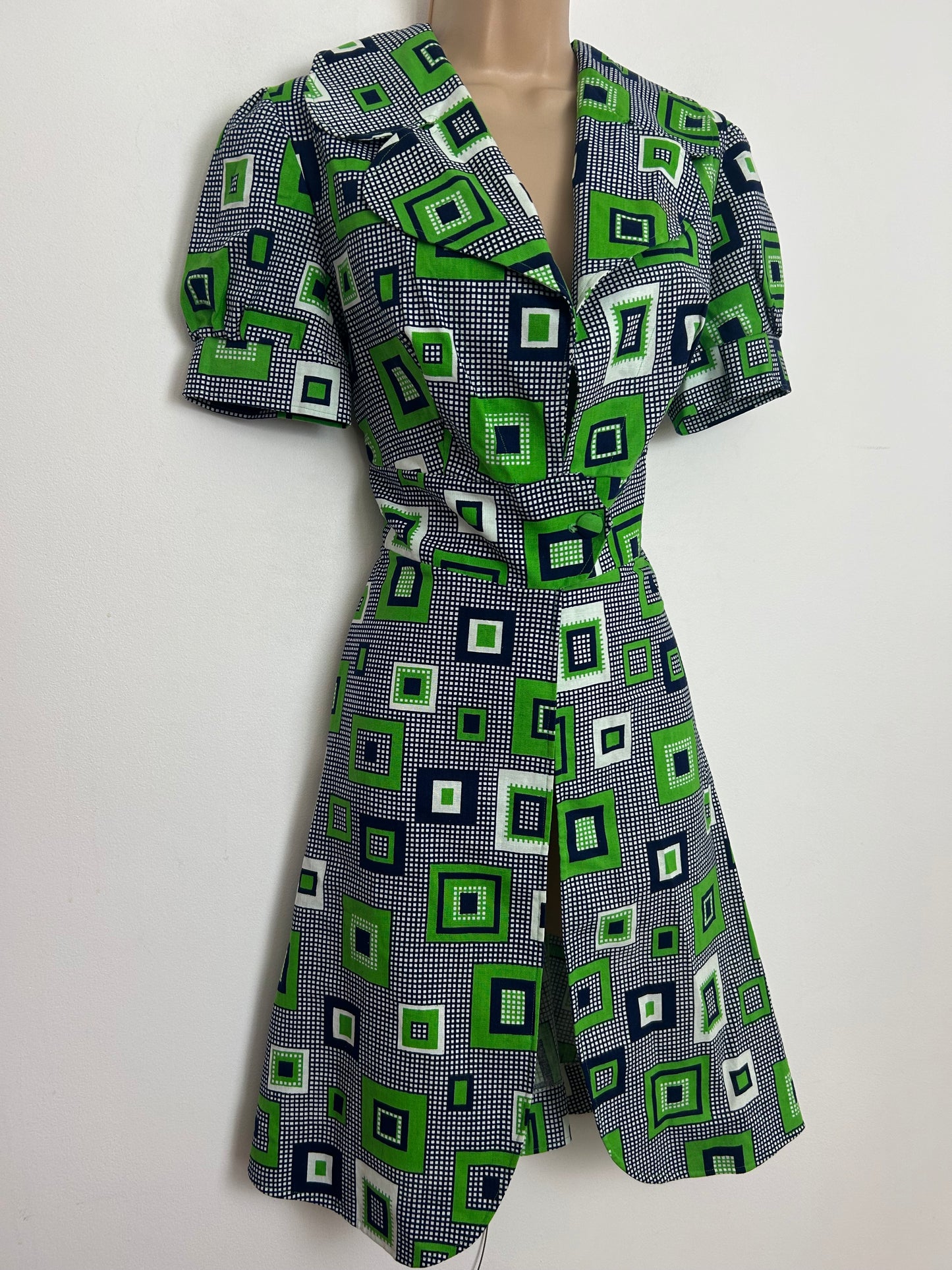 Vintage 1960s VANESSA Size 10 Navy Blue & Gren Check Print Cotton Open Front Mod Wrap Dress