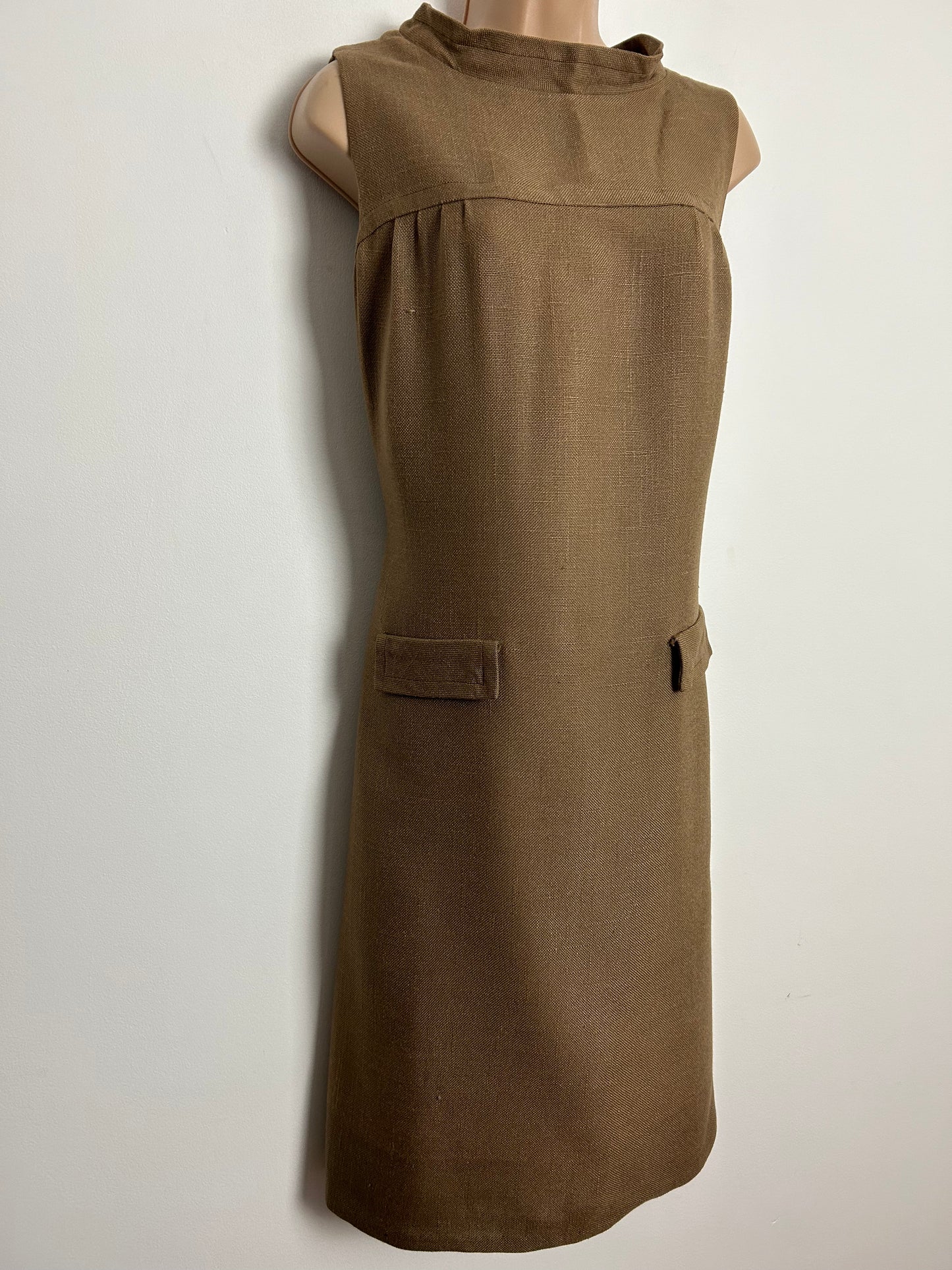 Vintage Early 1970s UK Size 10-12 ST MICHAEL Camel Brown Sleeveless Rayon Mock Pockets Shift Dress