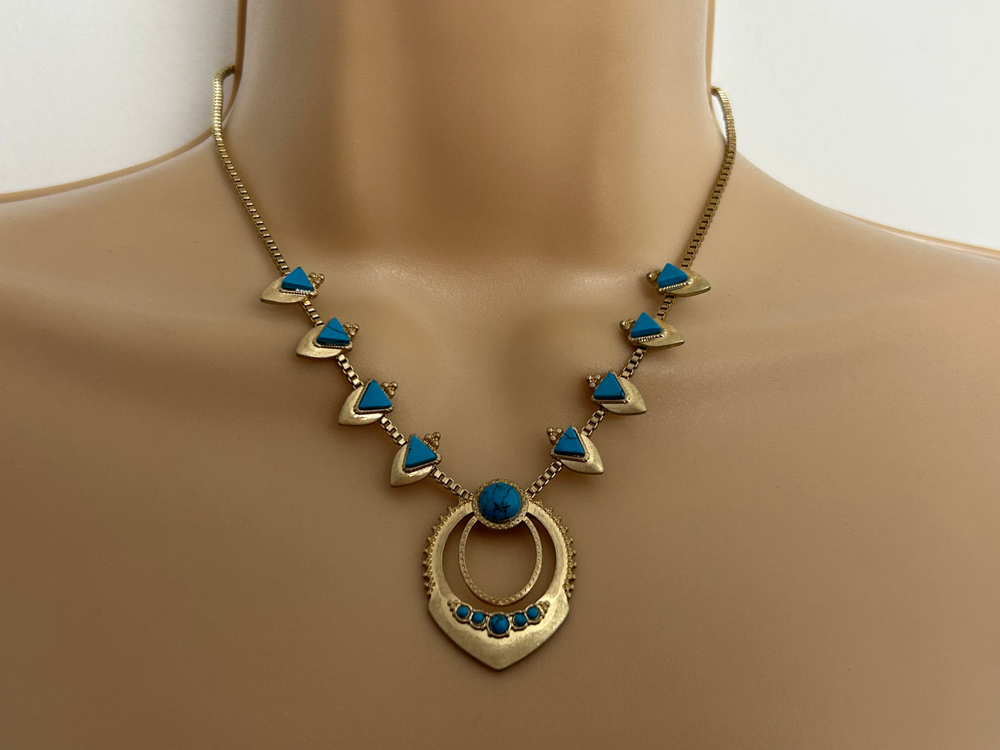 Vintage Gold Tone & Turquoise Stone Set Ethnic Inspired Boho Necklace