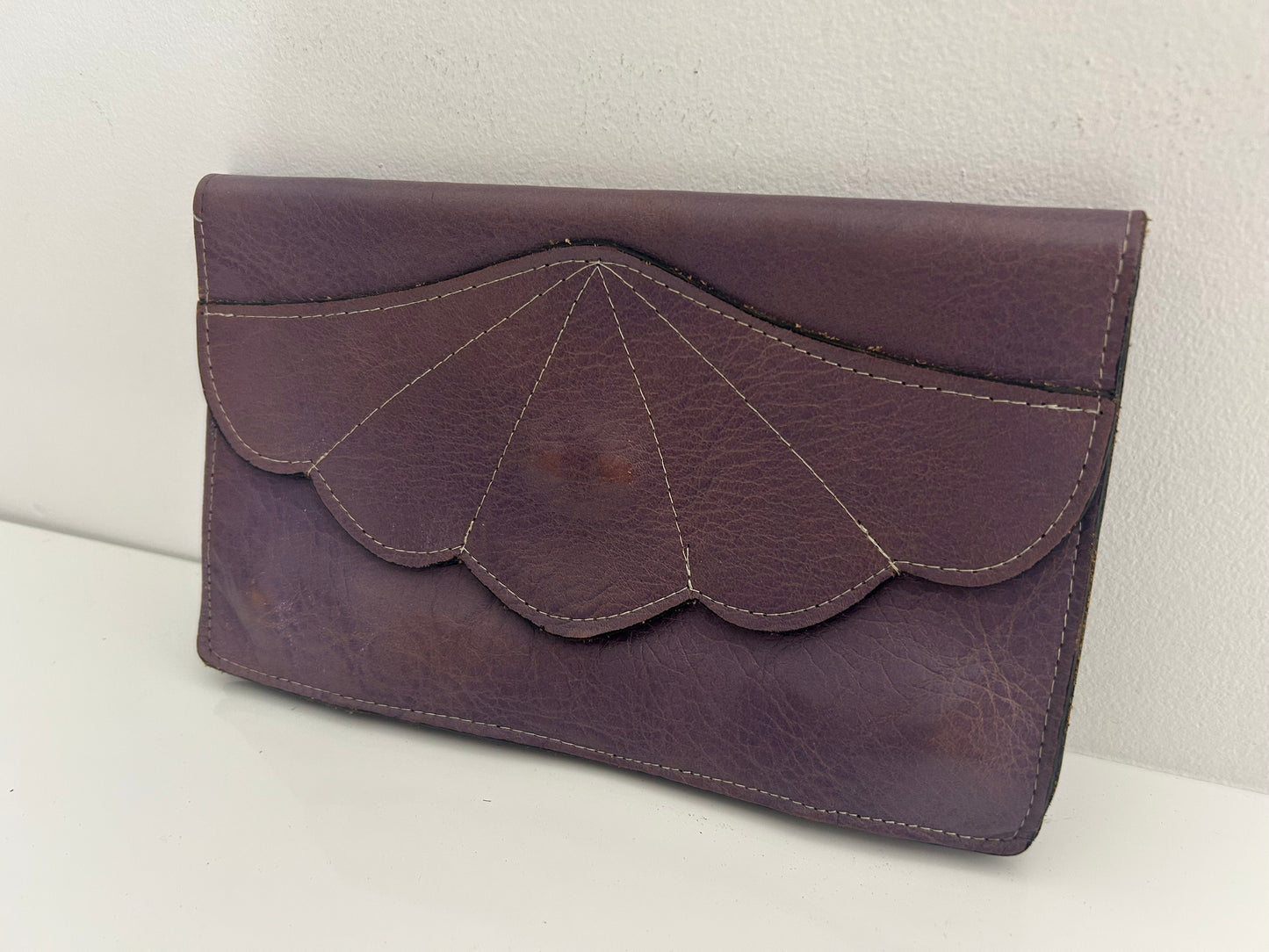 Vintage 1980s Lavender Purple Real Leather Scallop Detail Envelope Clutch Bag