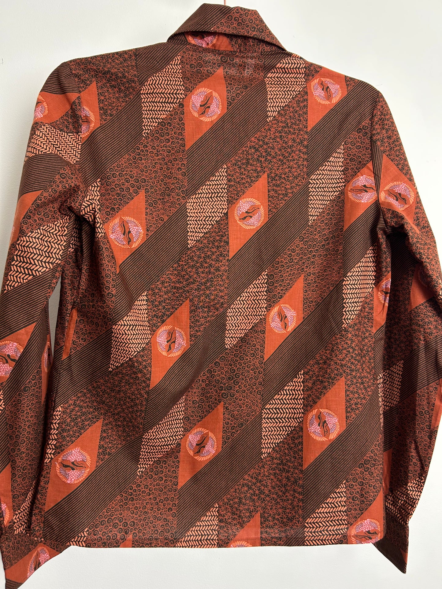 Vintage 1970s STUDIO BECKER Size 8-10 Brown Tones Abstract & Bird Print Cotton Shirt