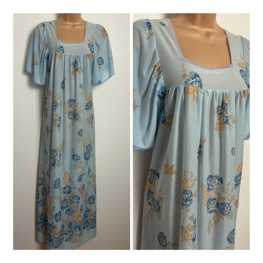 Vintage 1970s Size 10 Blue & Beige Floral Print Lace Trim Maxi Length Nightie