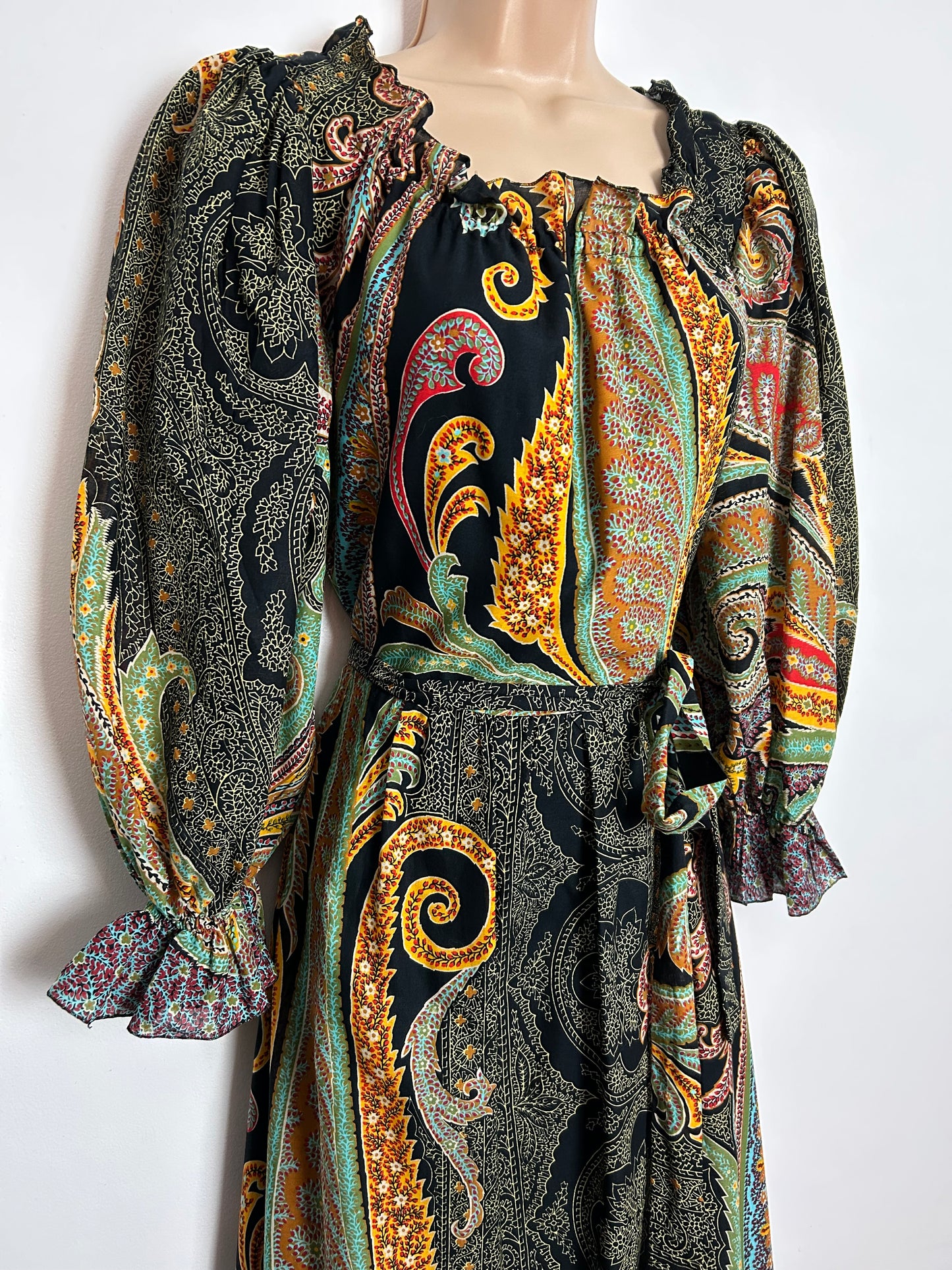 Vintage 1970s VERA MONT UK Size 10 Black Orange Beige & Blue Abstract Floral Leaf Print Long Sleeve Belted Cotton Boho Maxi Dress