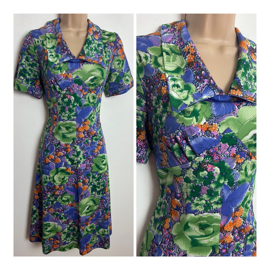 Vintage 1970s Size 10 Green Blue & Orange Floral Print Short Sleeve Mod Day Dress