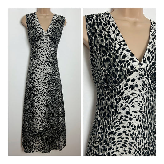 Vintage 1970s Size 8 Grey & Black Animal/Leopard Print Sleeveless Max Dress