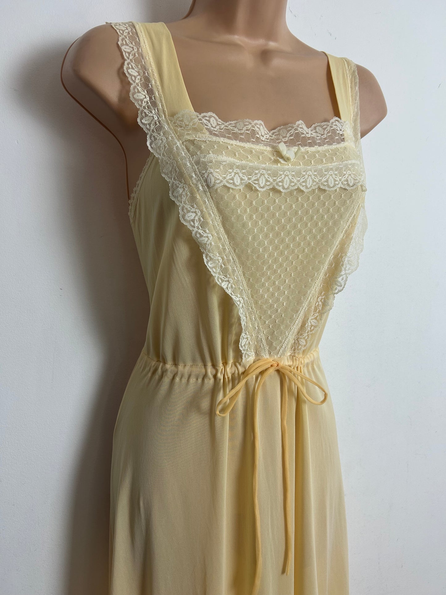 Vintage 1960s Size 12 Butterscotch Yellow Lace Trim Draw Tie Nightie Nylon Nightdress