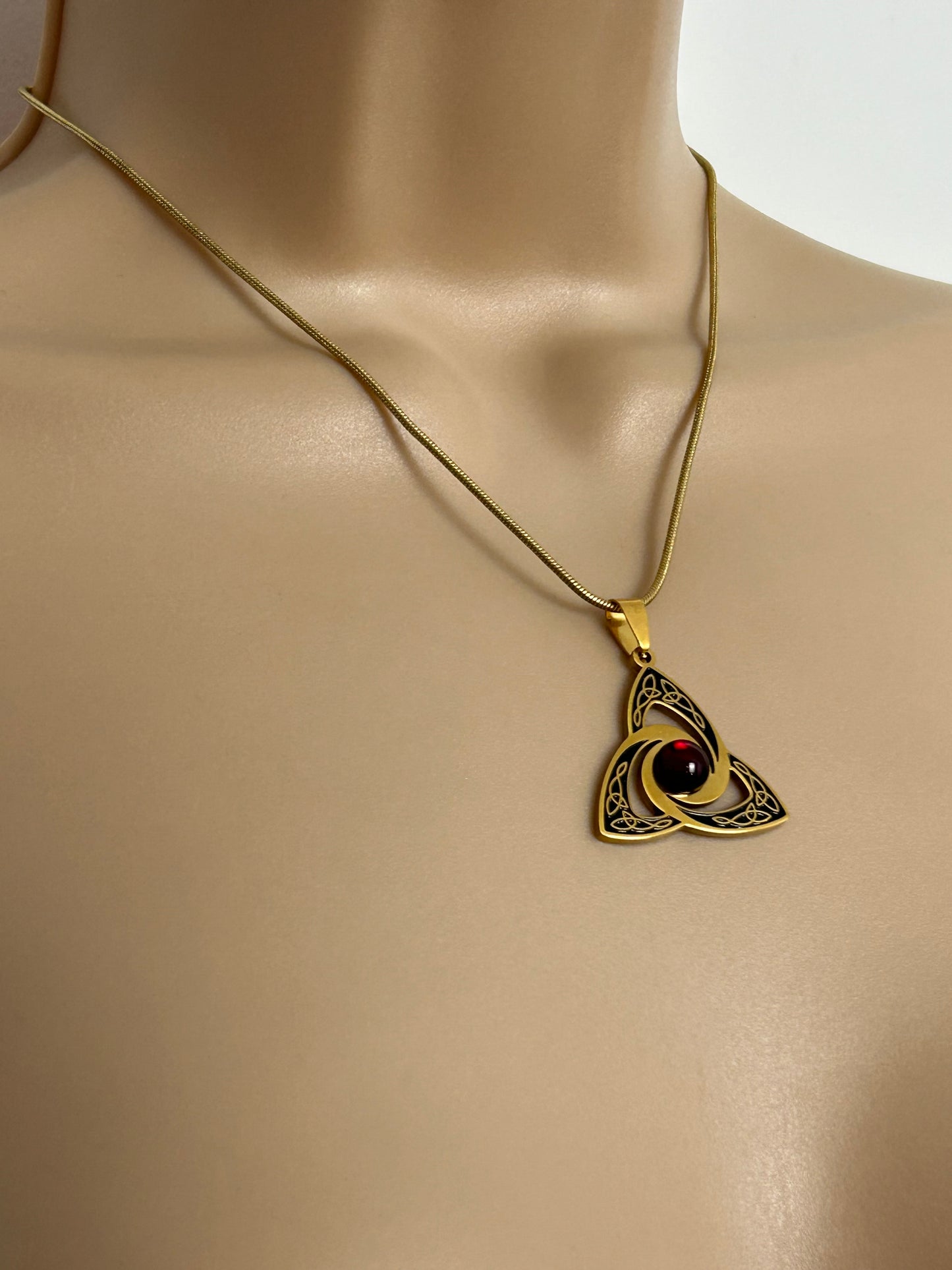 Vintage Gold Tone Celtic Inspired Triquetra Knotwork Red Stone Set Pendant With Necklace
