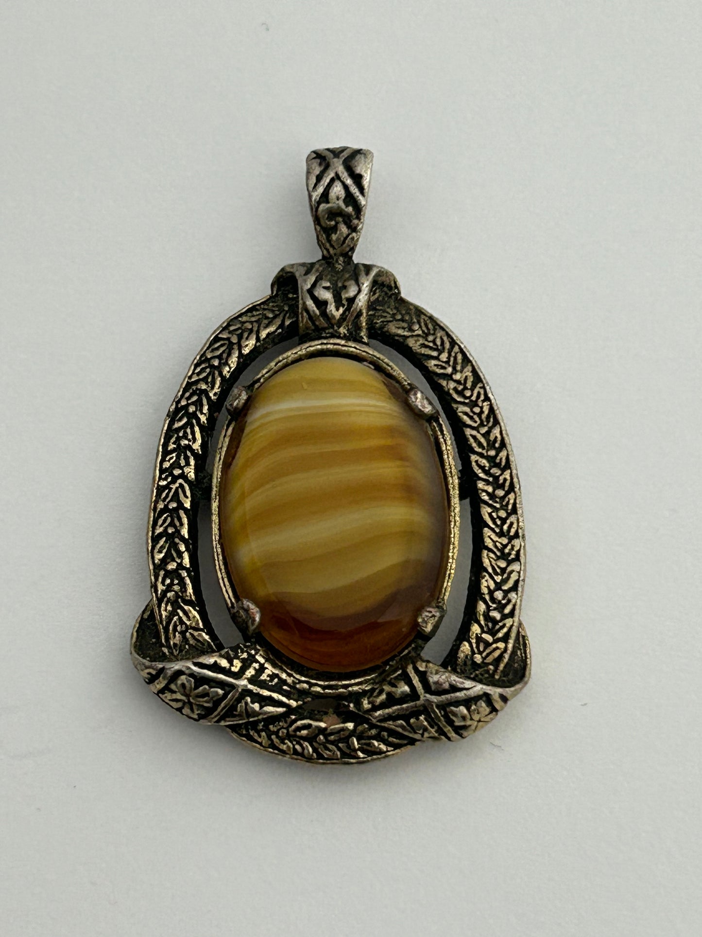 Vintage Silver Tone Base Metal MIRACLE Signed Banded Glass Stone Set Pendant