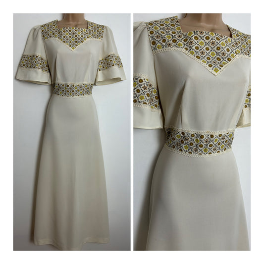 Vintage 1970s Size 8 Cream Brown & Olive Green Floral & Lace Trim Boho Prairie Maxi Dress