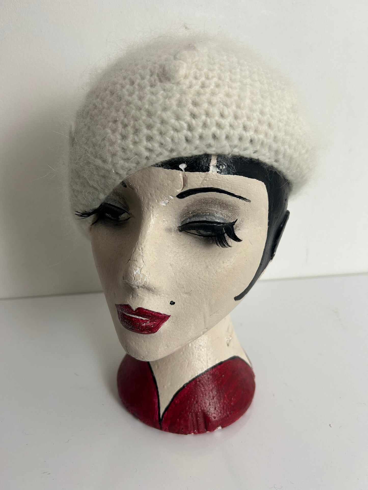 Vintage Winter White Chunky Knit Angora & Wool Mix Beanie Style Hat
