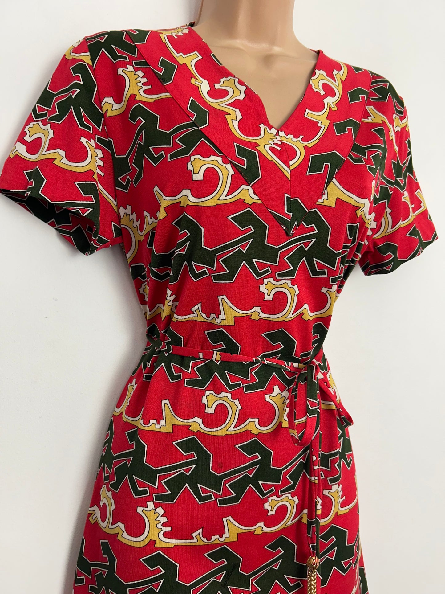 Vintage 1970s RARE ENZO VINCELLI UK Size 12 Red Dark Green & Mustard Yellow Abstract Print Signed Fabric Belted Cotton Mix Dress