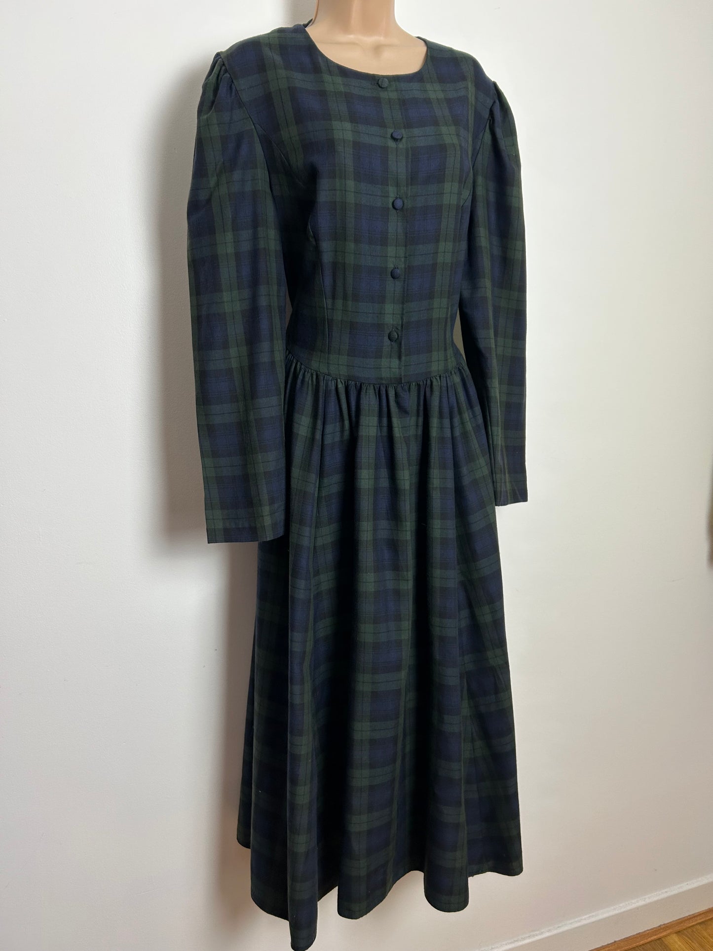 Vintage 1980s LAURA ASHLEY DEADSTOCK Size 14-16 (Size 18 On Label) Dark Blue Green & Navy Blackwatch Tartan Check Midaxi Cotton Dress