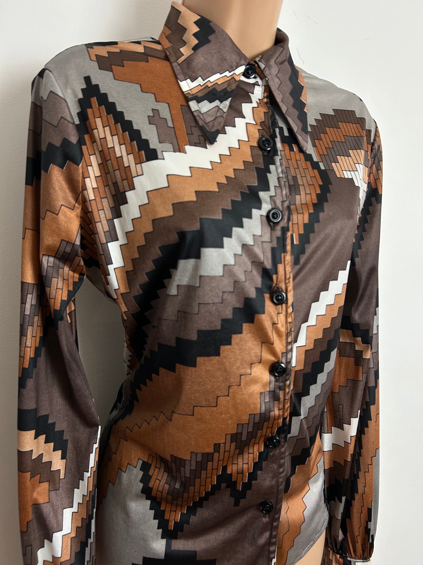 Vintage 1970s VILEDA Size 14 Brown & Grey Tones Geo Print Dagger Collar Long Sleeve Shirt