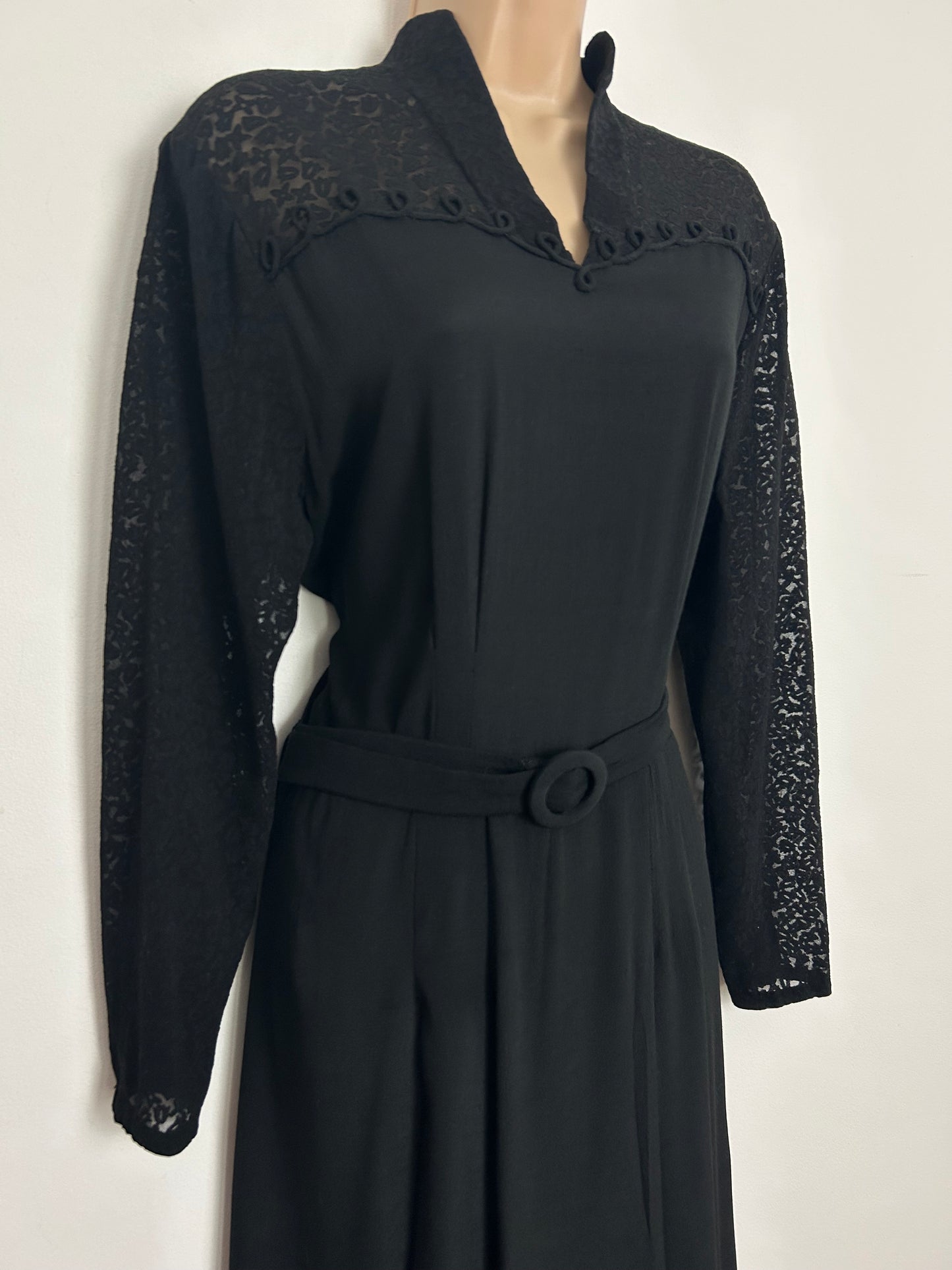 Vintage 1940s Size 14 Black Rayon Burn Out/Devore Long Sleeve Belted WW2 Era Tea Dress