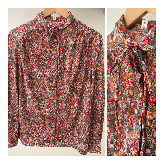 Vintage 1980s UK Size 16 Grey Pink & Orange Floral Print Long Sleeve Tie Beck Polyester Shirt