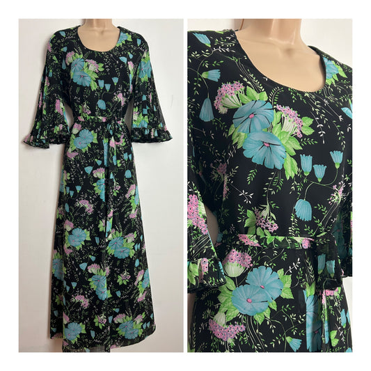 Vintage 1970s UK Size 14 Pretty Black Blue Green & Pink Floral Print Pleated Sleeve Belted Maxi Dress