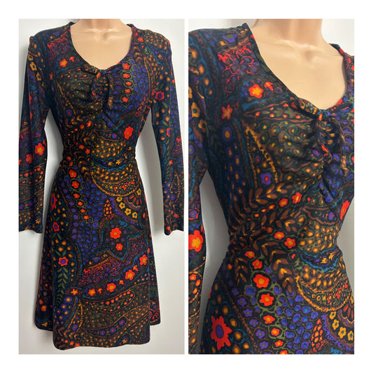 Vintage 1970s Size 8 Black Red Purple & Brown Floral Print Long Sleeve Tie Back Day Dress