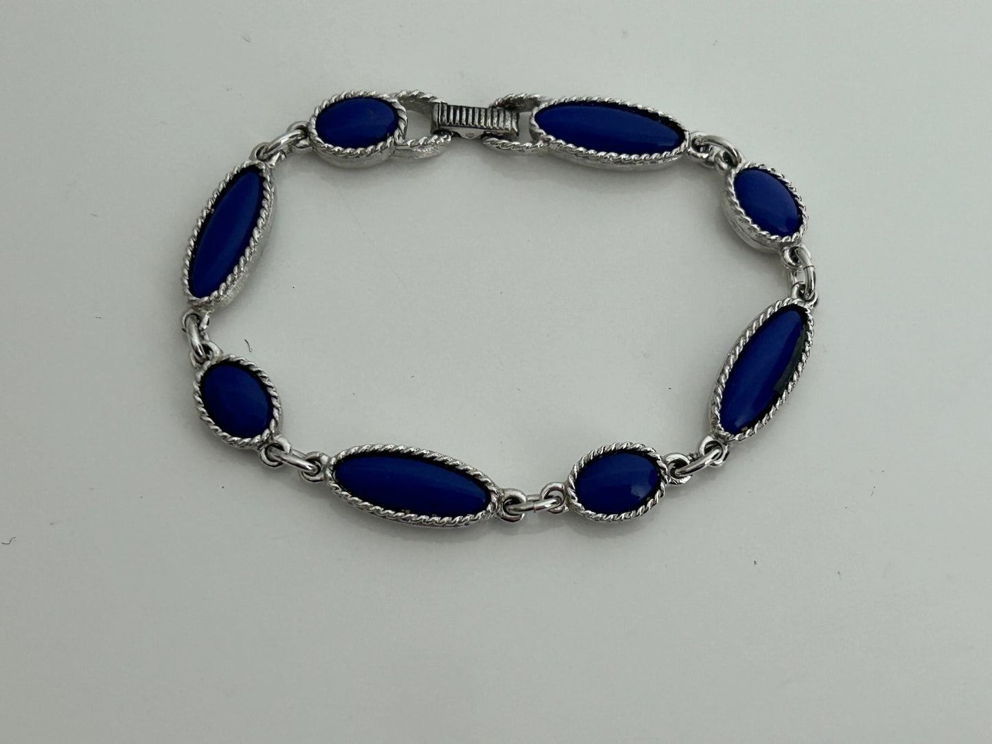 Vintage 1960s SARAH COVENTRY Silver Tone & Blue Cabochon Glass Stone Set Bracelet