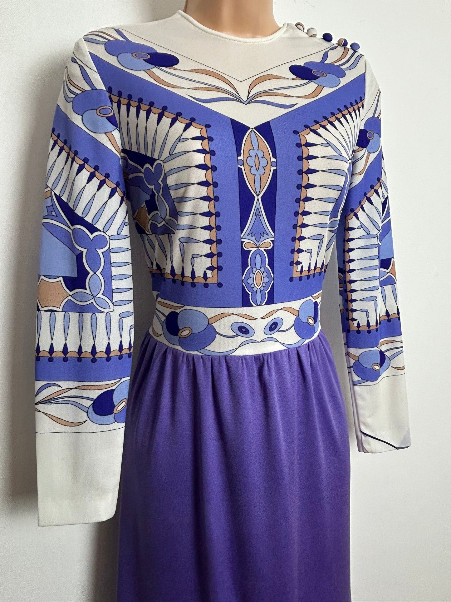 Vintage 1970s Size 10 Dark Lilac Lavender & White Psychedelic Print Long Sleeve Dress