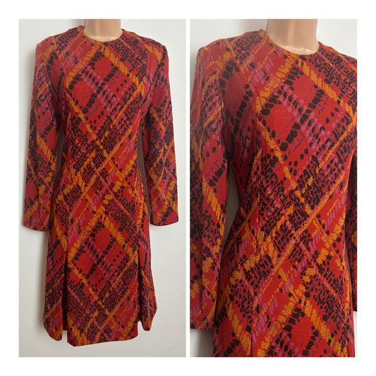 Vintage 1960s Size 10 Dark Orangey Red & Black Abstract Print Long Sleeve Mod Shift Dress
