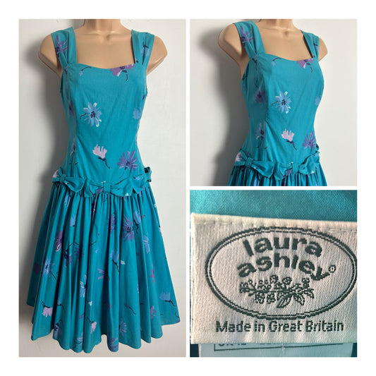 Vintage 1980s LAURA ASHLEY Size 8 (Size 12 On Label) Turquoise Lilac & Blue Floral Bow Detailing Dress