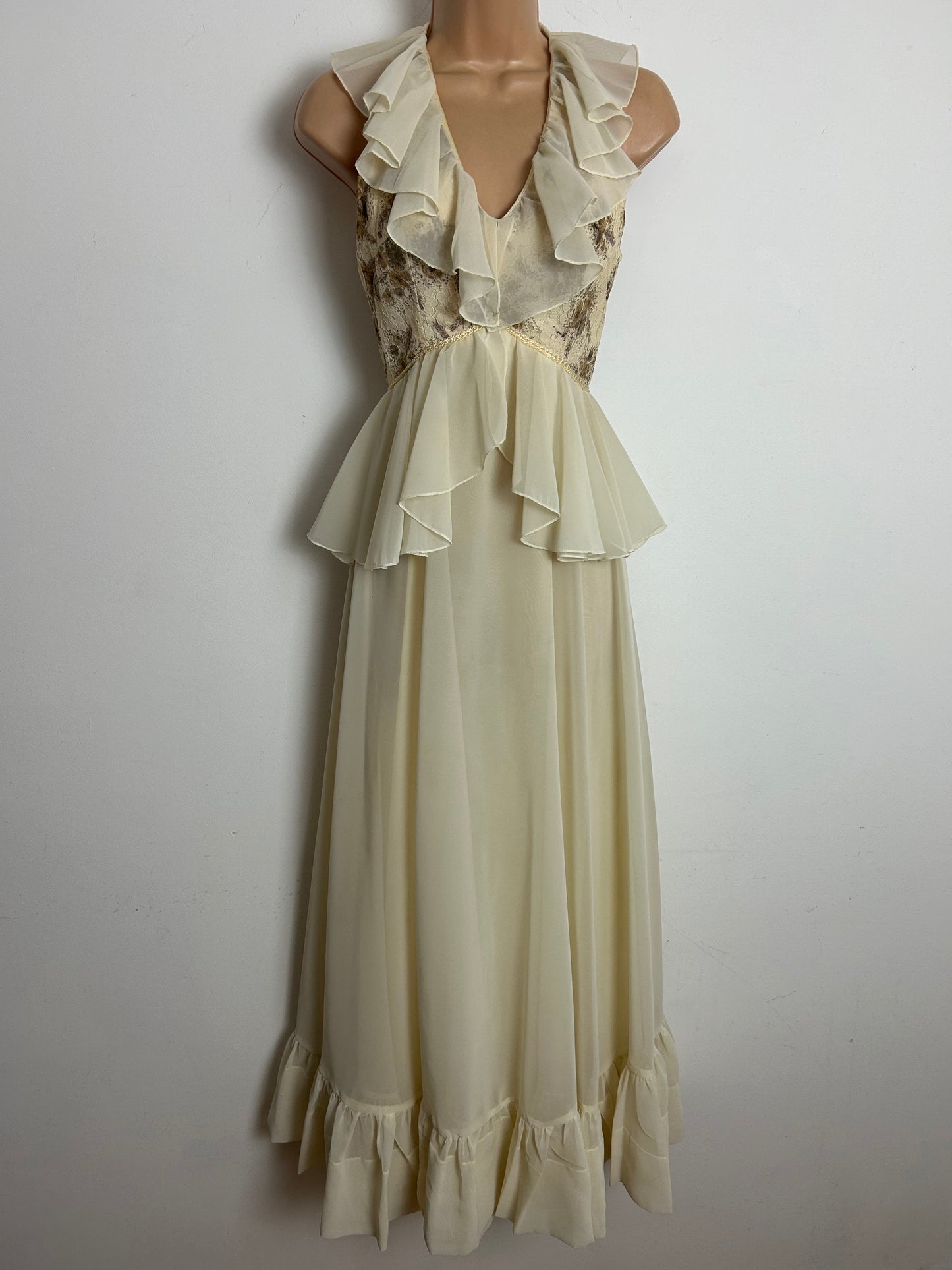 Vintage 1970s Size 4-6 Cream & Brown Lace Bodice Ruffle Trim Peplum Boho Maxi Dress