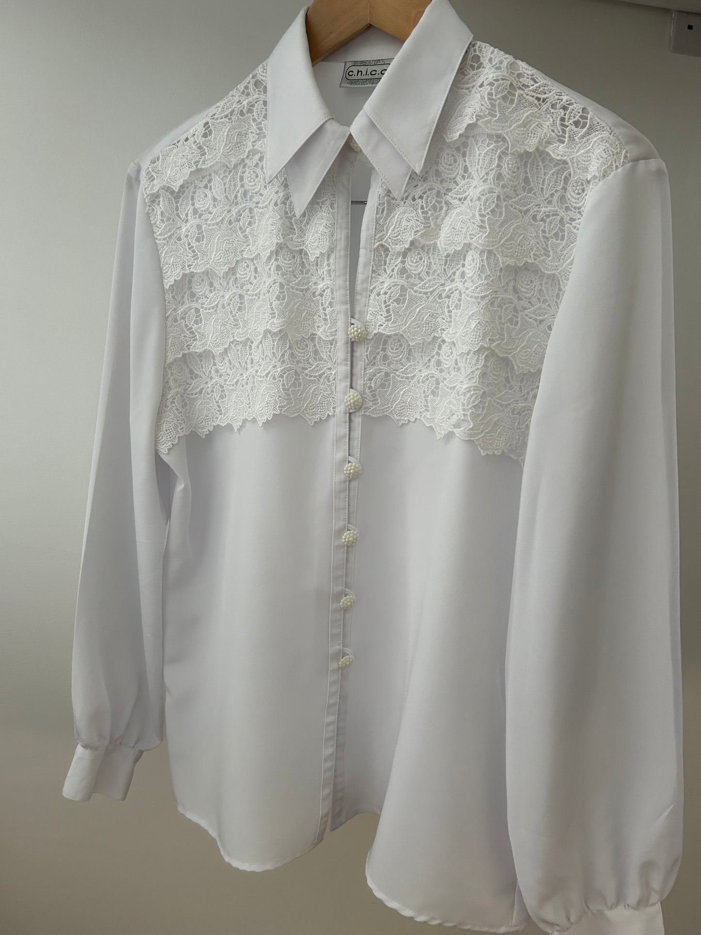 Vintage 1980s UK Size 14 White Double Collared Lace Detail Long Sleeve Blouse