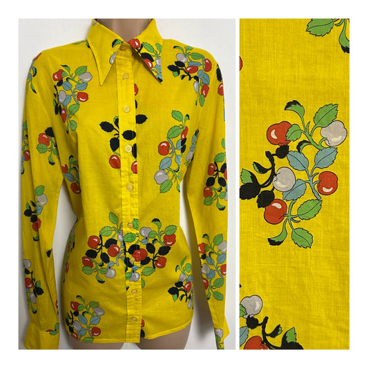 Vintage 1970s Size 12-14 Yellow Red Blue & Green Berry & Leaf Print Dagger Collar Long Sleeve Cotton Shirt