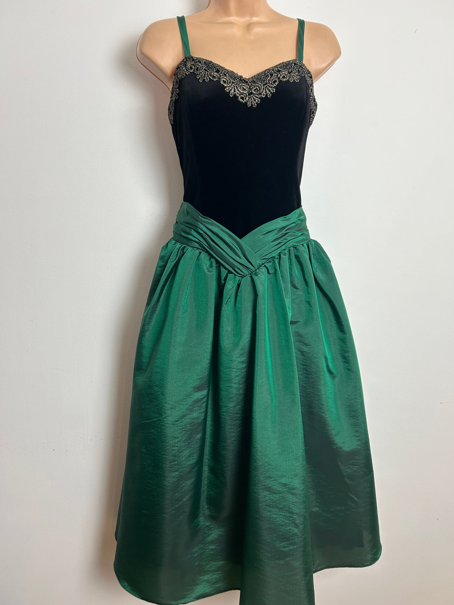 Vintage 1980s Size 12 Black & Dark Green Velvet & Satin Taffeta Braid Trim Xmas Party Dress