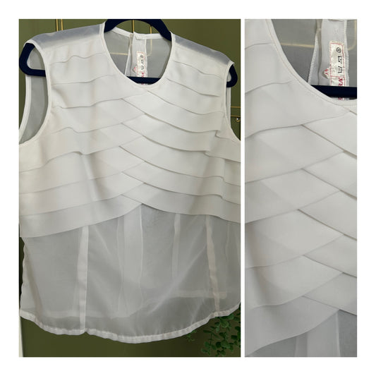 Vintage 1960s Approx Size 14-16 Wite Layered Sleeveless Button Back Blouse/Top