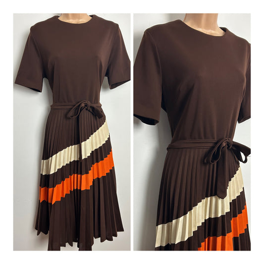 Vintage 1970s Size 14 Brown Cream & Orange Stripe Pleated Short Sleeve Belted Mod Day Dress