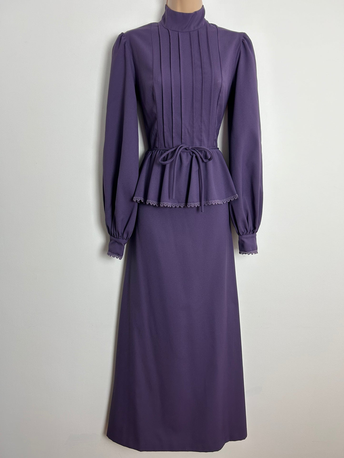 Vintage 1970s SIMON ELLIS UK Size 8 Mauve Purple High Neck Long Sleeve Peplum Prairie Boho Maxi Dress