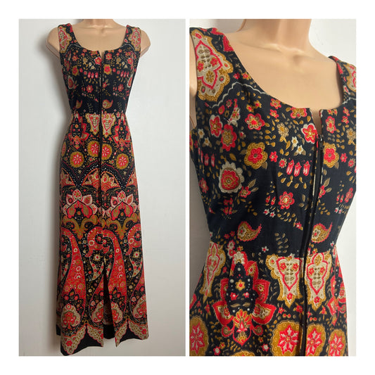 Vintage 1970s BERKERTEX Size 10 Black Red & Tan Brown Floral Paisley Print Zip Front Maxi Dress