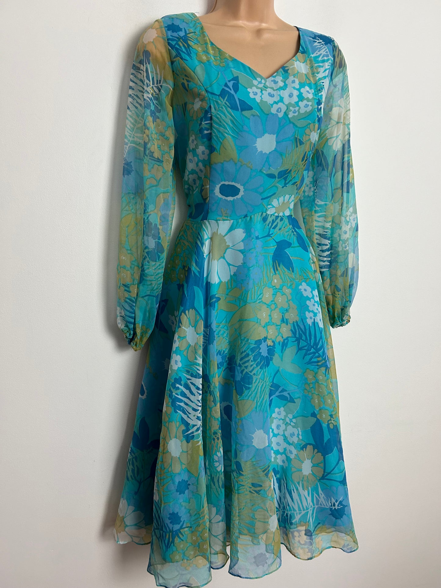 Vintage 1970s BERNARD FRERES UK Size 8 Blue & Green Tones Floral Print Long Sleeve Chiffon Dress