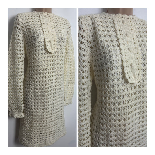 Vintage 1960s UK Size 10-12 Cream Crochet Long Sleeve Mod Shift Dress - Fully Lined.