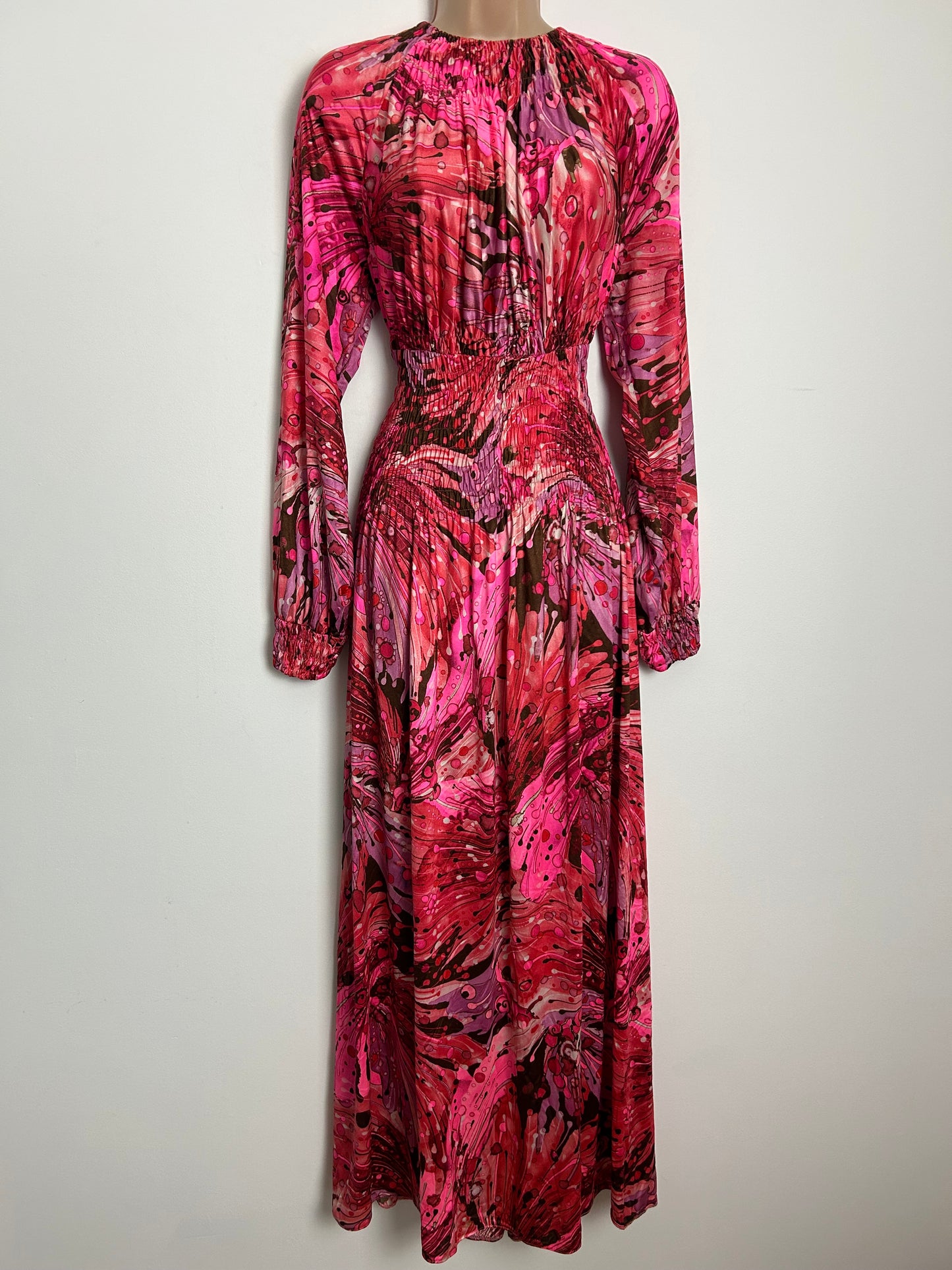 Vintage 1970s Size 10-12 Pink Abstract Psychedelic Print Long Sleeve Shirred Neck Maxi Dress