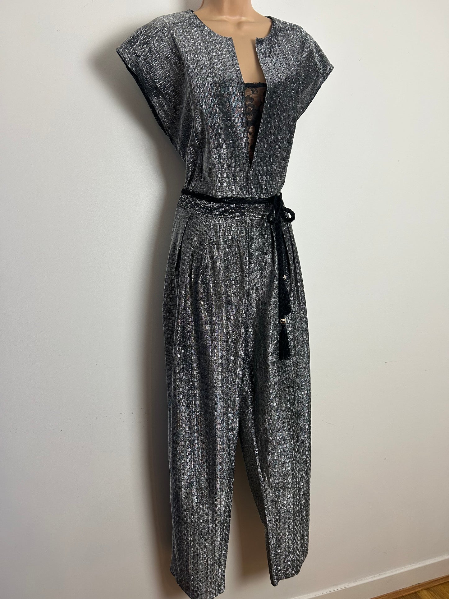 Vintage 1980s Size 14 Silver Metallic Silver Lurex Lace Panel Belted Xmas Party Evening Disco Jumpsuit