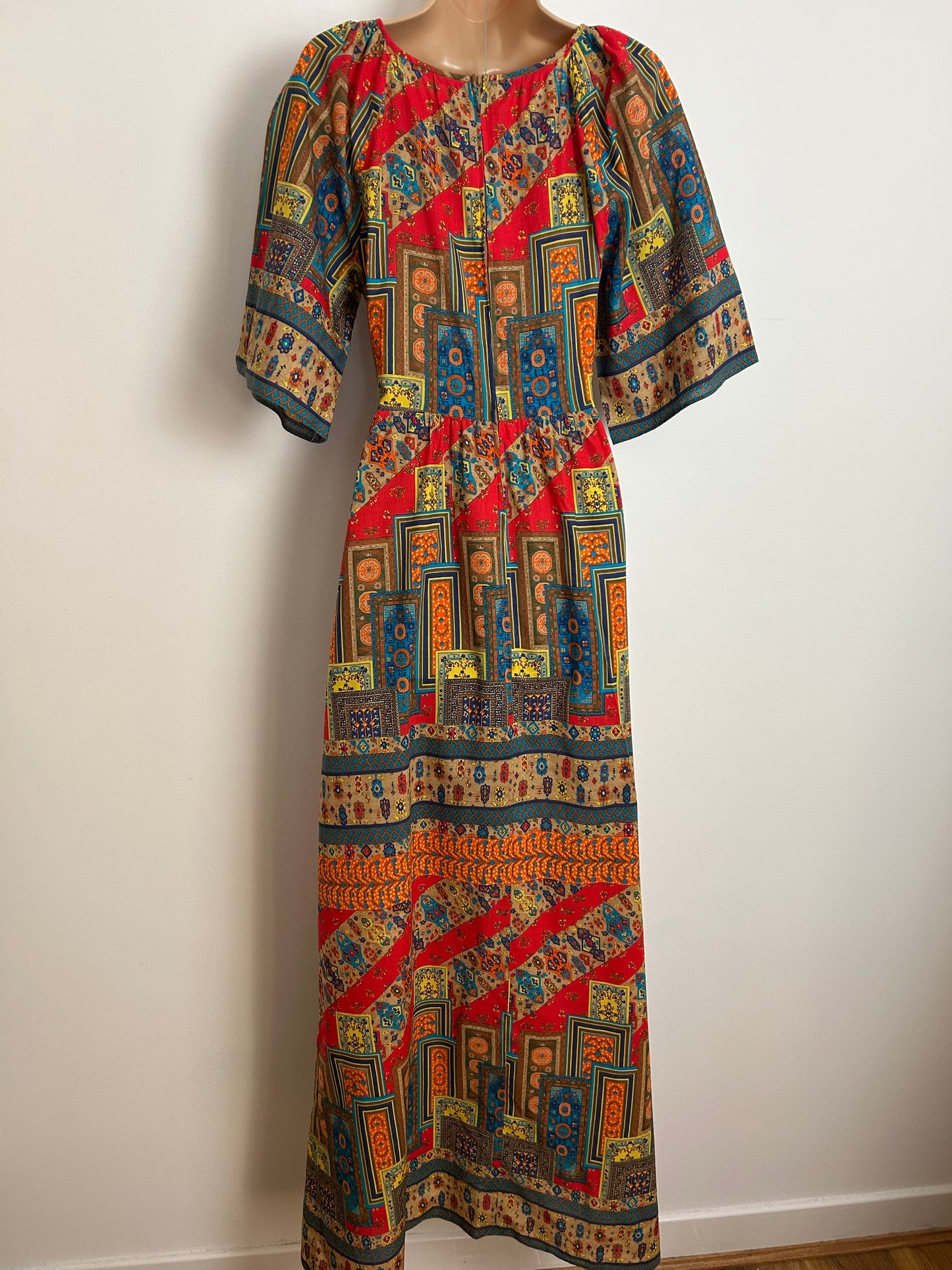 Vintage 1970s Size 8 Red Blue Beige & Orange Abstract Patchwork Type Print Cotton Short Sleeve Boho Maxi Dress