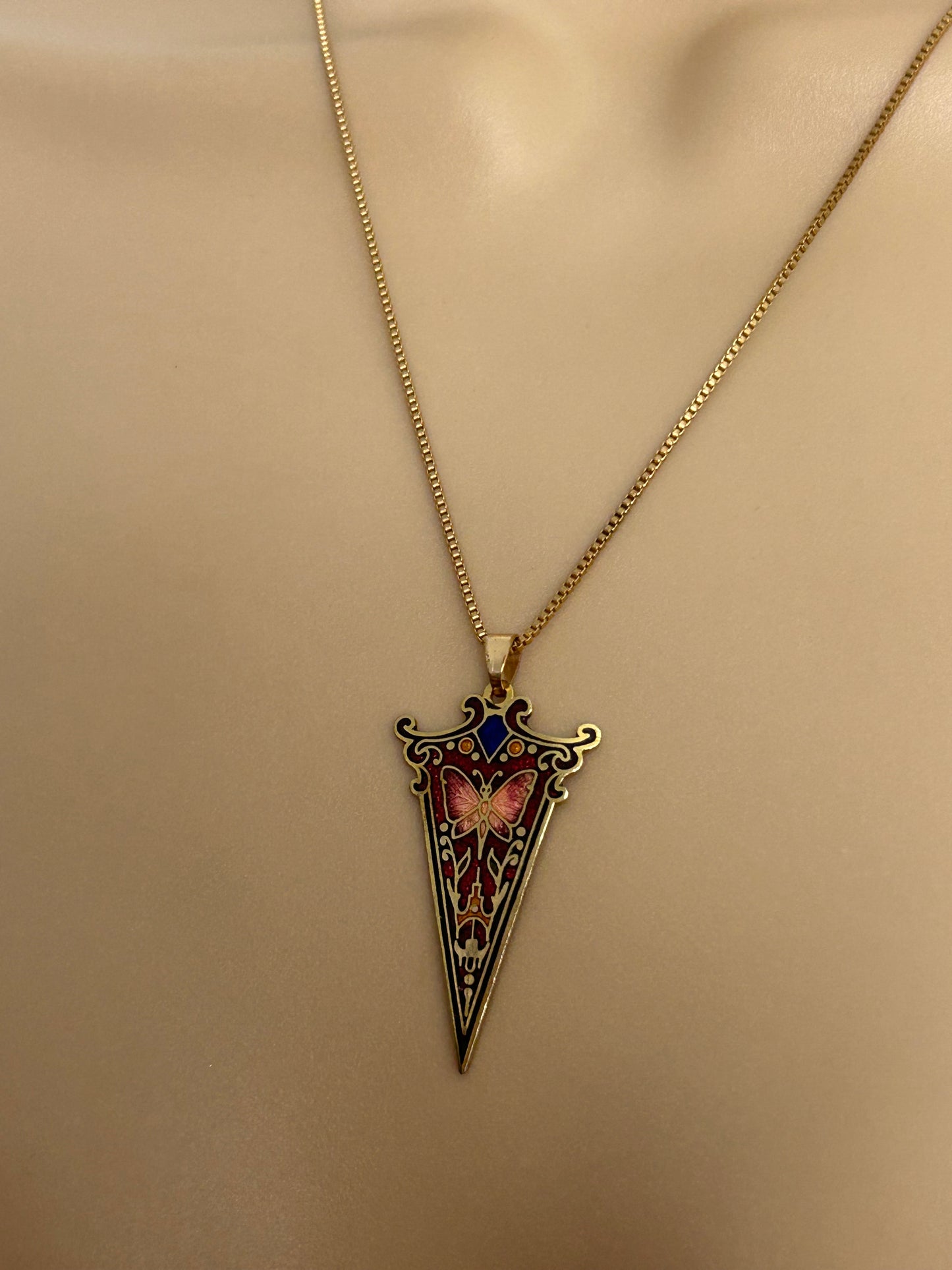 Vintage Gold Tone Red Butterfly Pattern Dagger Shaped Pendant & Necklace