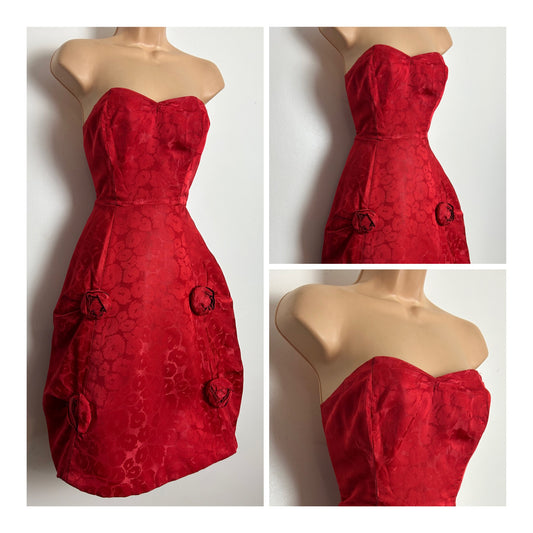 Vintage 1950s Size 6 Red Floral Satin Corsage Detail Strapless Xmas Party Prom Dress