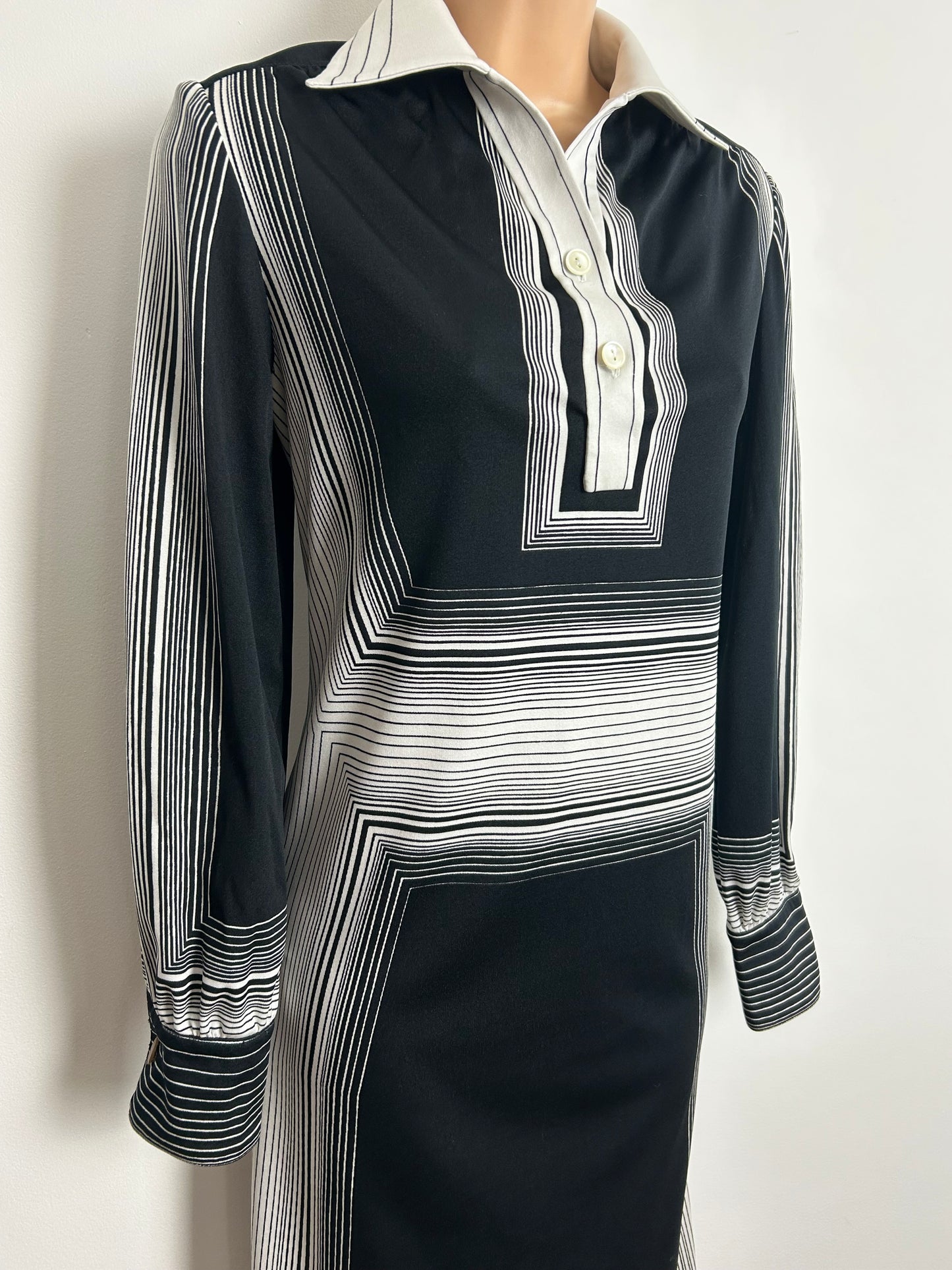 Vintage 1970s COTYM Size 8-10 Black & White Monochrome Stripe Print Long Sleeve Day Dress