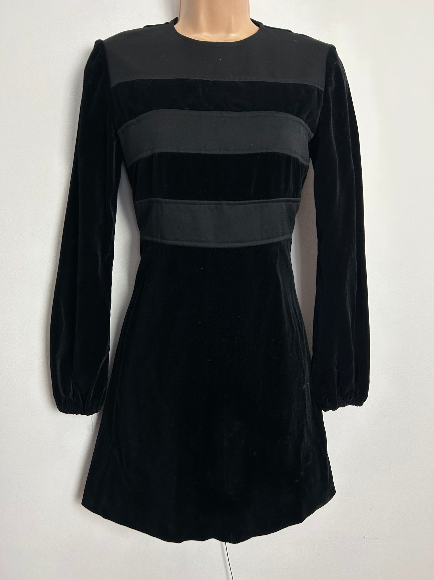 Vintage 1960s BETTY BARCLAY UK Size 6 Black Velvet Panel Detail Mini Mod Dress