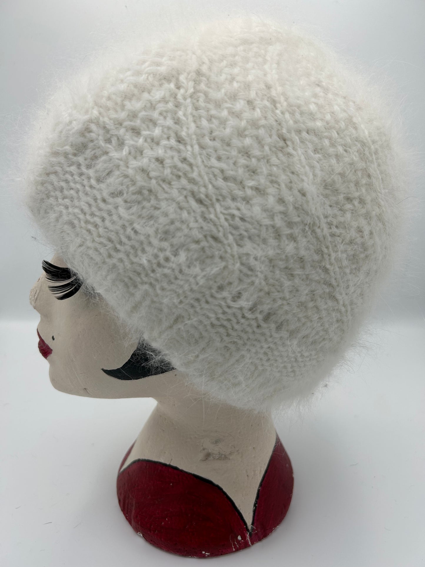 Vintage 1980s Winter White Chunky Super Soft 70% Angora Mix Beanie Style Winter Hat